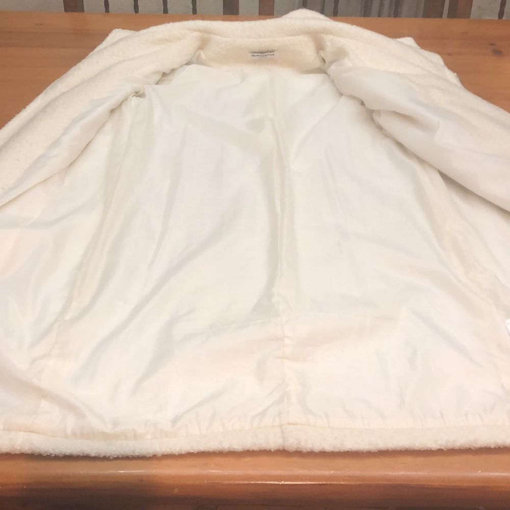 Off White Coat - Picture 13 of 13